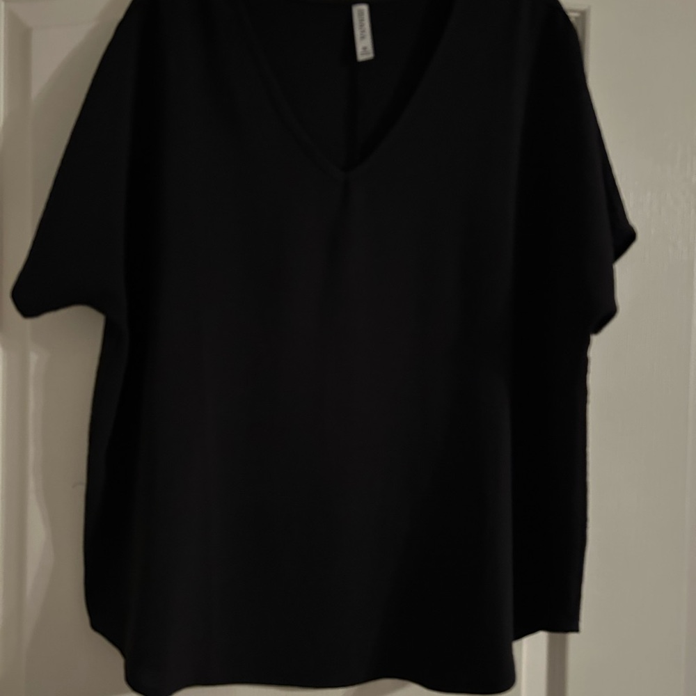 Zenana Outfitters Black Boxy Short Sleeve Tee